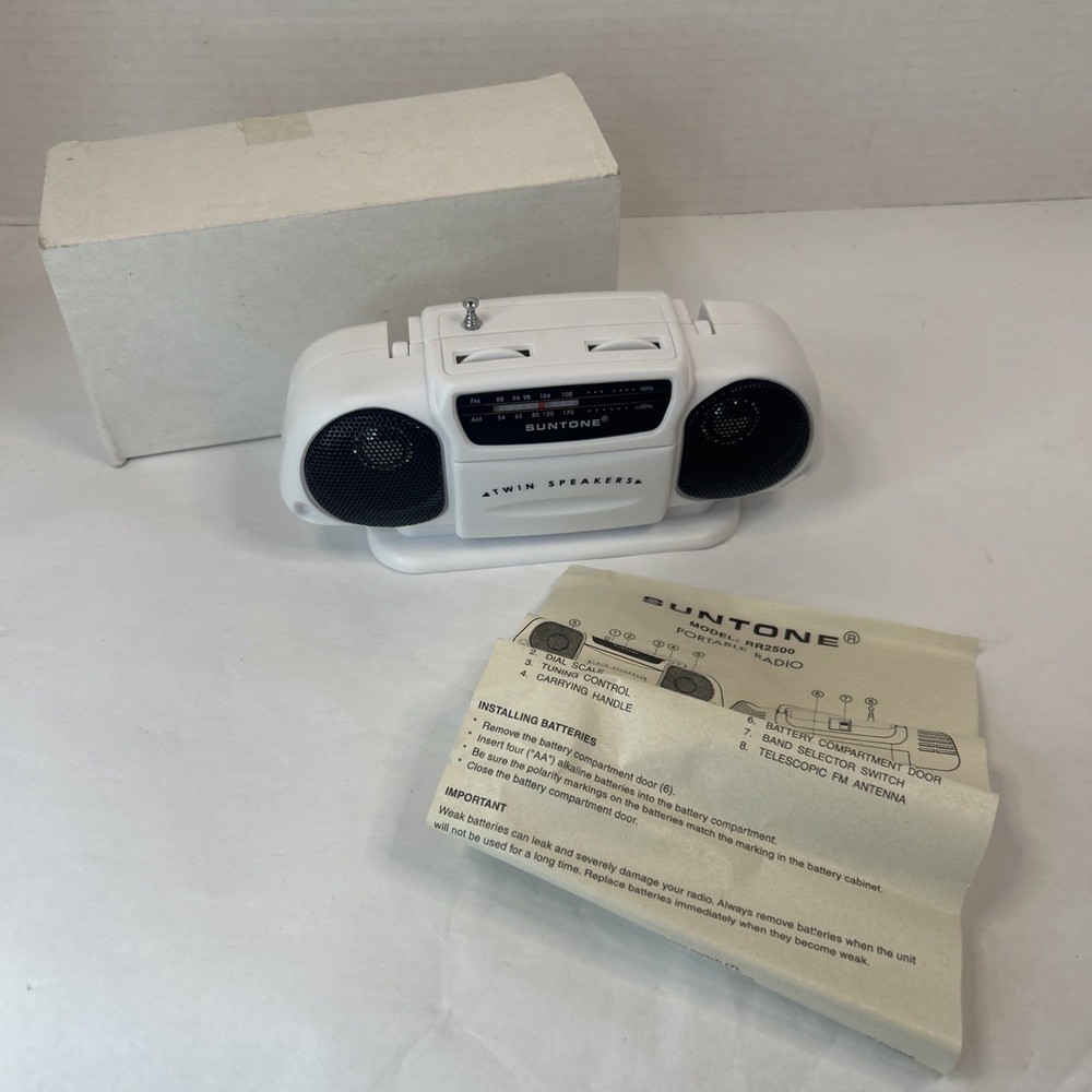 Suntone AM / FM RR2500 Mini Boombox Radio With Twin Speakers NEW